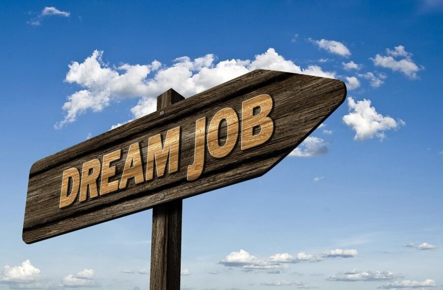 Land Your Dream Job: Simple…