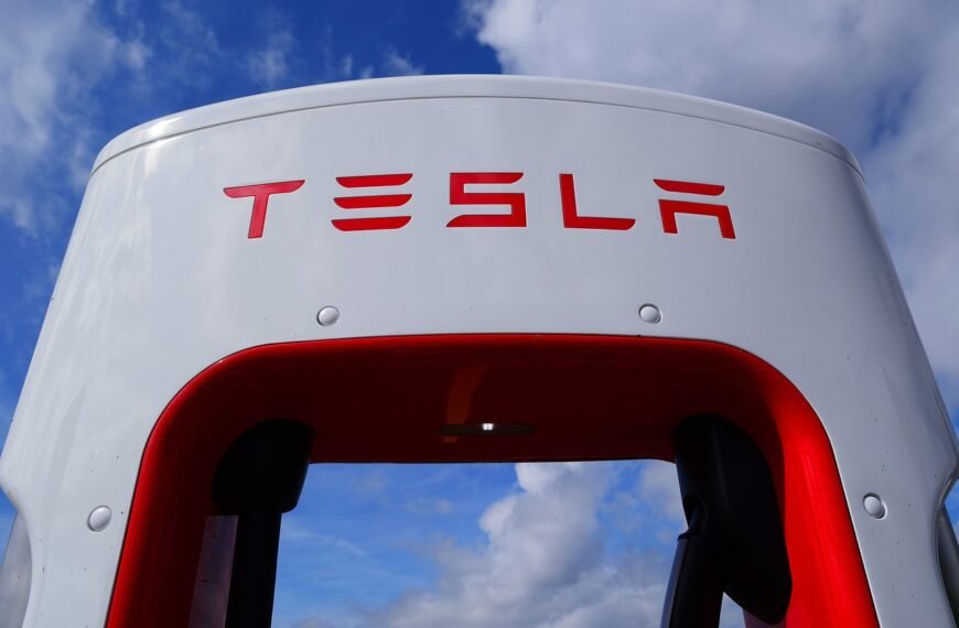 Tesla Shares Drop: What’s Behind…