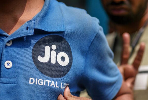 Jio Partners with SpaceX to Bring Starlink Internet…