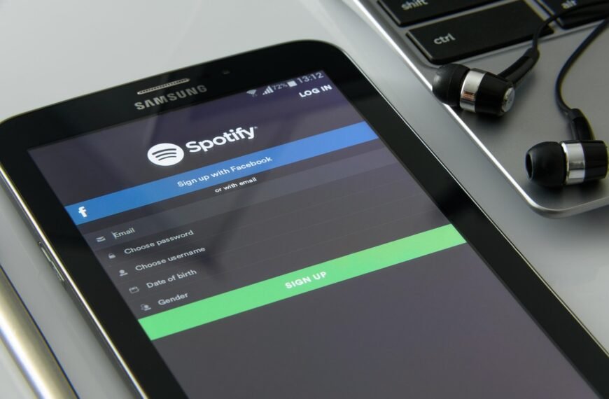 Spotify Fixing Bug That Played Ads for Premium…