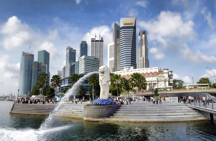 Discover Singapore: A Clean, Vibrant, and Multicultural Paradise