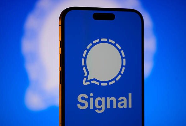 Signal App Secrets: Is Your Chat Really Private?