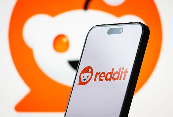 Reddit Now Speaks Hindi