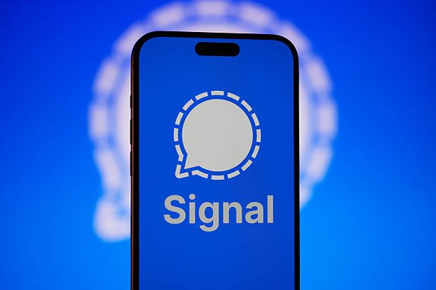 Signal Blocks Screenshots to Protect…
