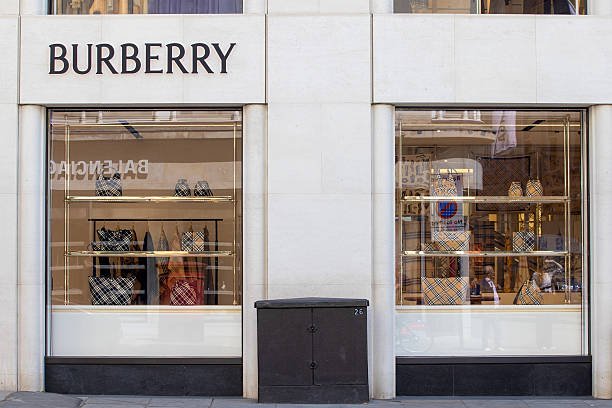 Burberry Cuts Jobs to Save…