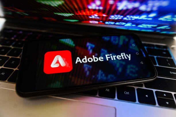 Adobe Firefly Goes Mobile: AI Image & Video Tools Now in Your Pocket