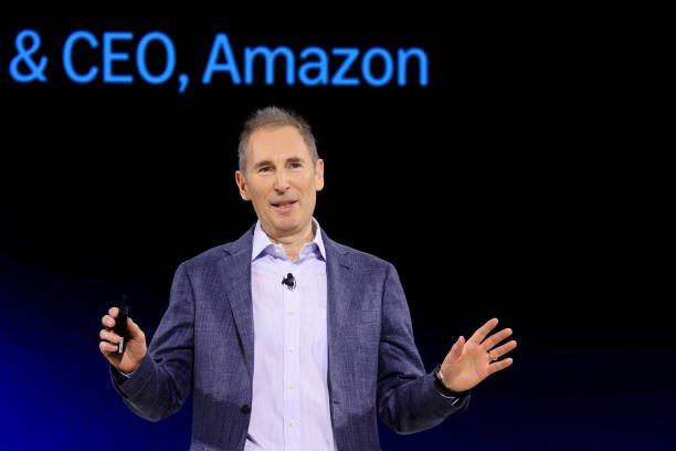 Amazon Says AI Will Cut Jobs