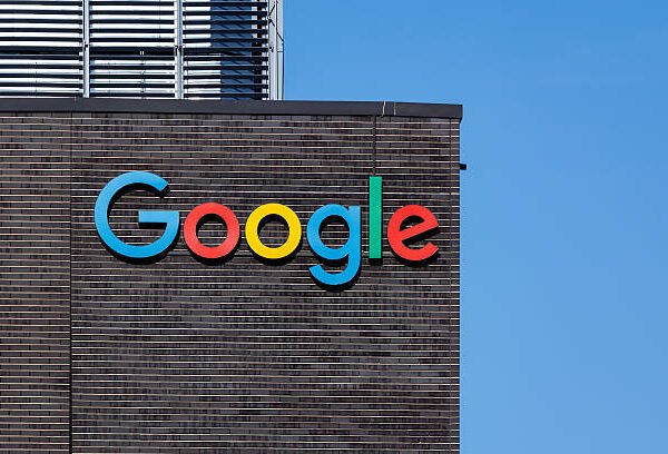 Talk with Google AI: New Voice Feature Now&hellip;