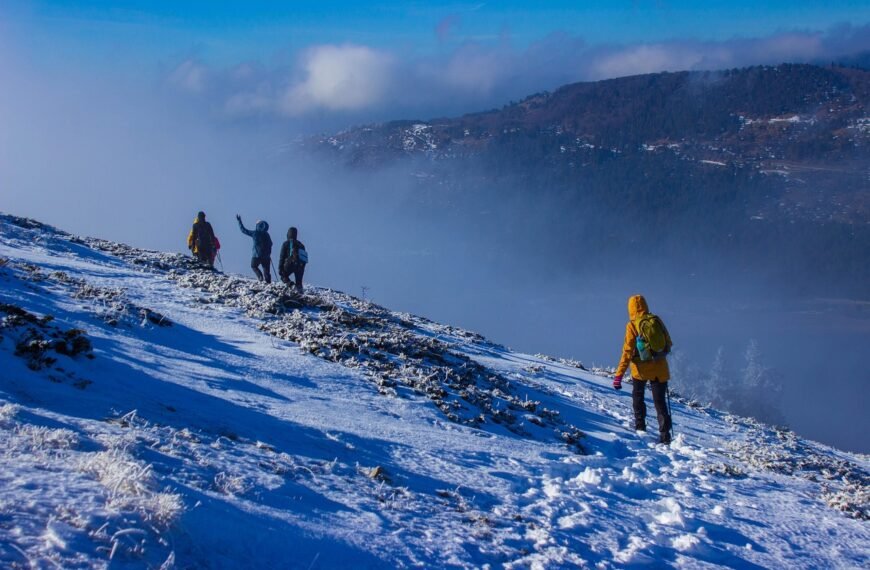 Smart Trekking Tips You Must Know Before Your First Hike