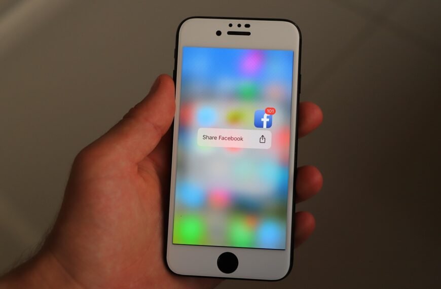 Facebook Login Just Got Safer with Passkeys