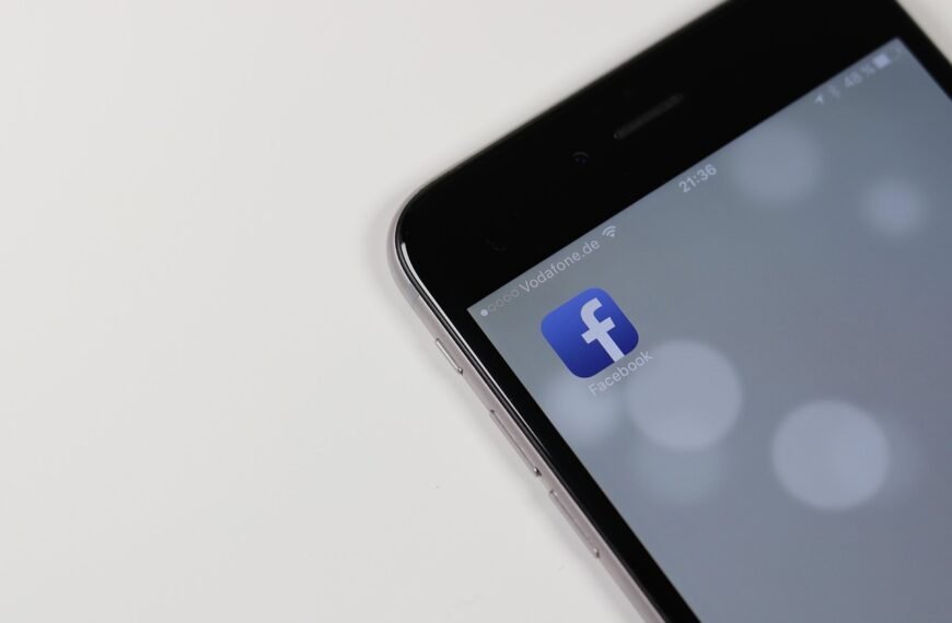 Why Facebook Groups Are Suddenly Getting Banned