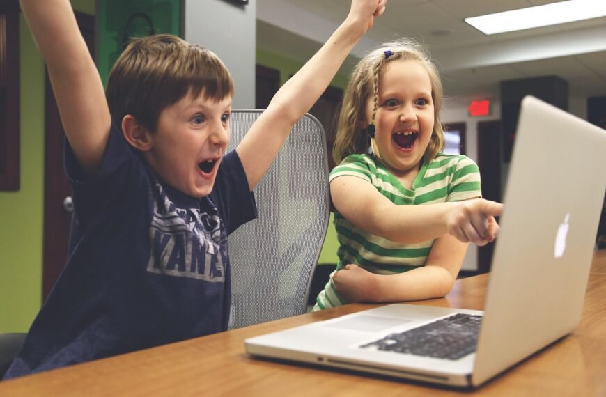 Are Screens Really Hurting Kids’ Brains?