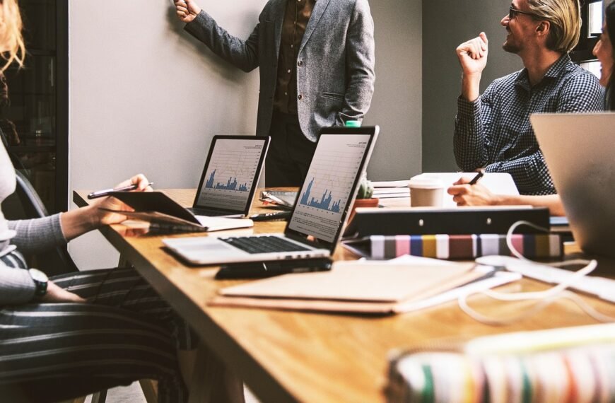 Why the Four-Day Work Week Is Good for Our Health – But Still Rarely Adopted