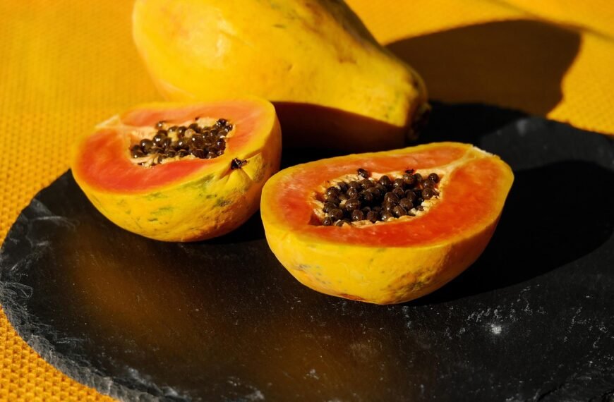 Why Papaya At Night Helps With Weight Loss And Better Sleep