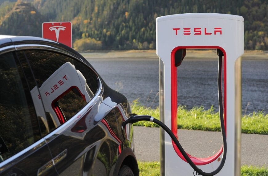 Tesla Under Investigation: Self-Driving Cars Caught on Wrong Side of the Road