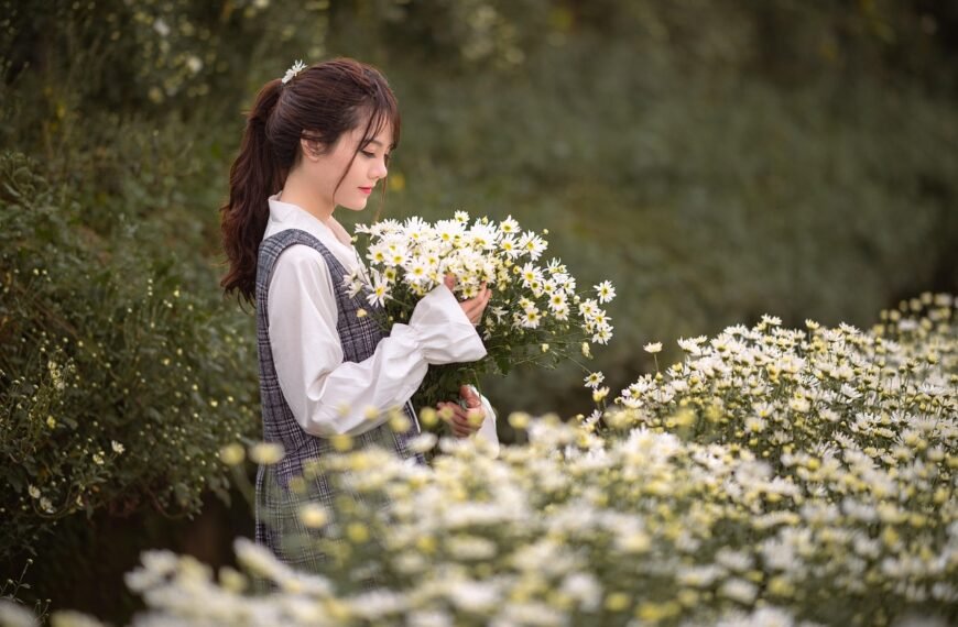 Beautiful But Toxic: The Hidden Dangers in Common Flowers