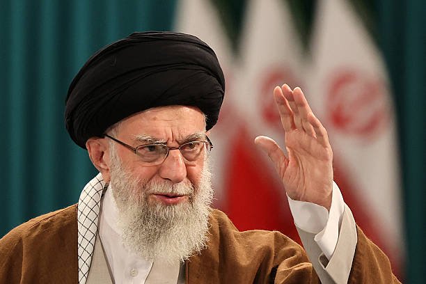 7 Weeks On, Why Hasn’t Iran Buried Ali Khamenei? Expert Says Fear Is the Reason