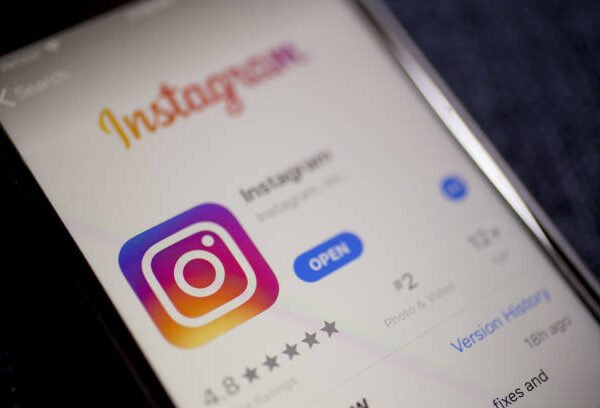 Instagram Launches ‘Instants’ to Rival Snapchat with Disappearing&hellip;