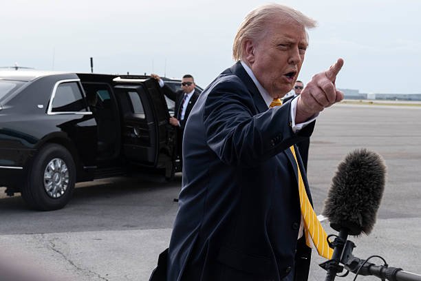 “If They Misbehave…”: Trump’s New Warning to Iran on Resuming Strikes
