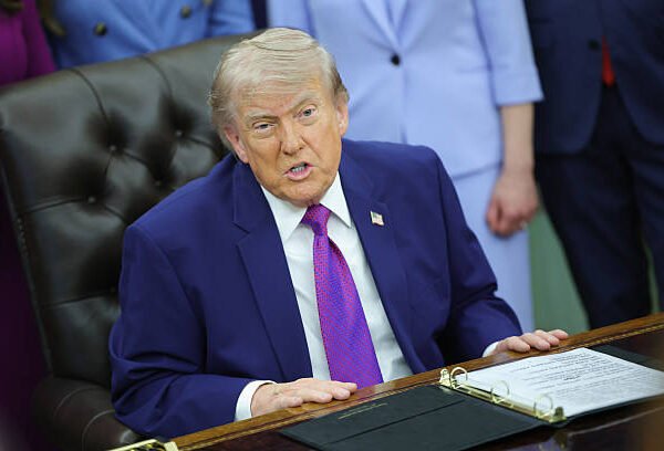Trump Warns Mideast Truce on ‘Life Support’, Iran&hellip;